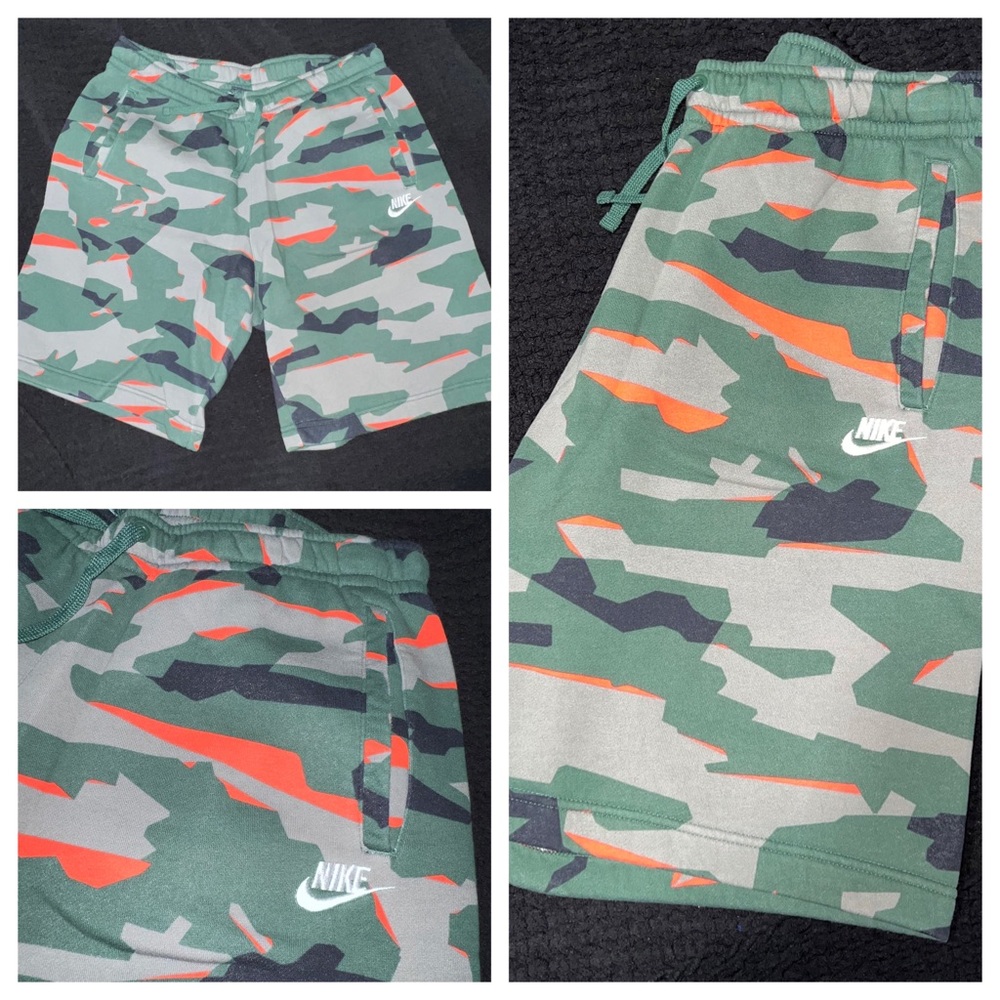 Nike Sweatshorts - Green/Orange/Black